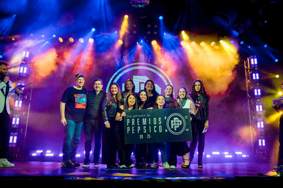 PepsiCoMex's tweet photo. Más que premios, son señales de una cultura que avanza. Gracias a quienes nos inspiran a ser mejores cada día. #PremiosPepsiCo #PepsiCoWay https://t.co/gW7IrlA97c