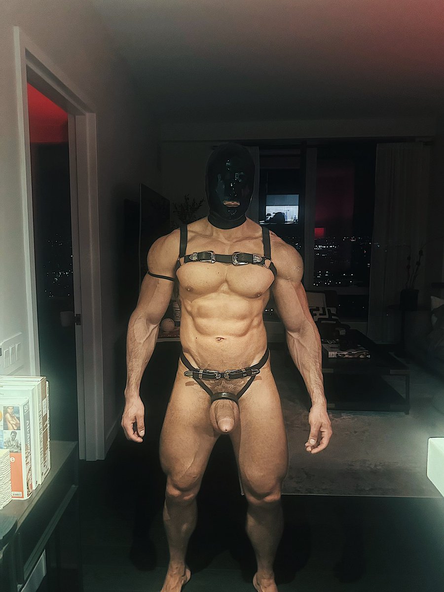 Rio + Jet (@rubberpupsnyc) on Twitter photo just a body in rubber gear. use me. #rubberdrone just a body in rubber gear. use me. #rubberdrone