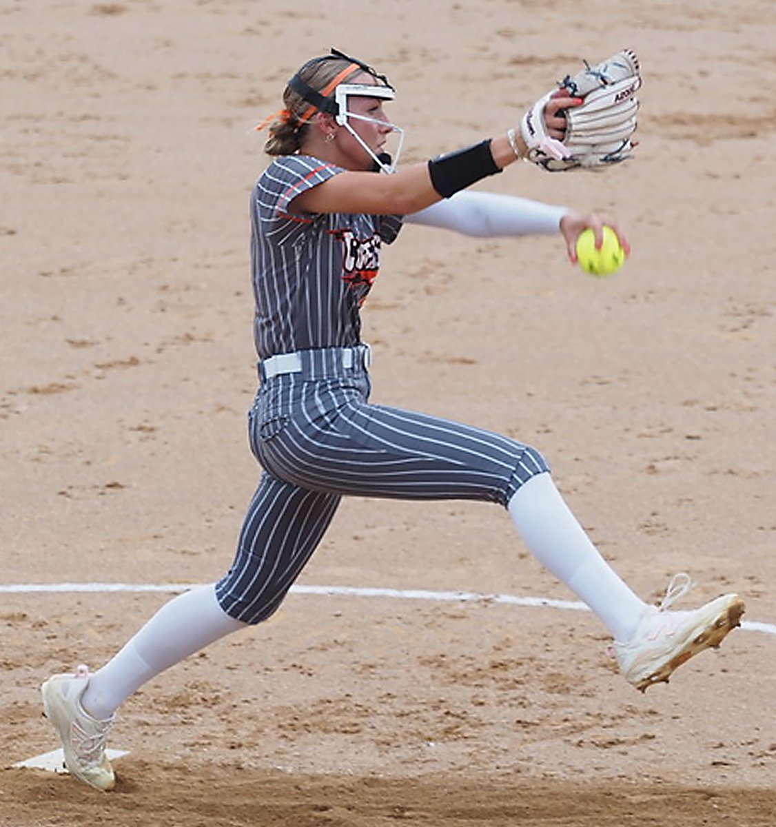 Charles City freshman Addison Ellis struck out 16 New Hampton batters in the first game of Tuesday's NEIC softball DH against New Hampton. The Comets ended up sweeping the Chickasaws.
…citypress-ia-siteadmin.newsmemory.com/charlescitypre……all-doubleheader/