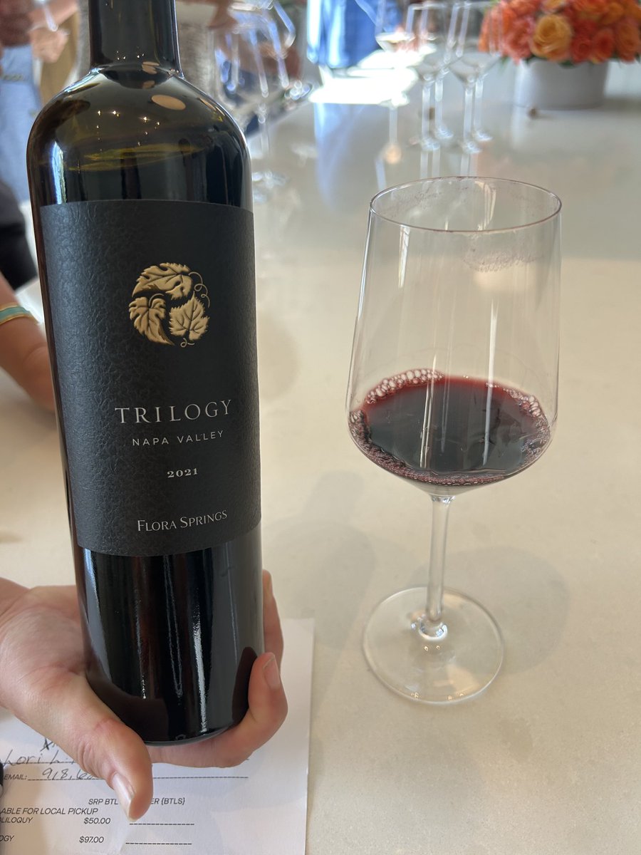 TheCabernetMuse's tweet photo. Great wine tasting event this evening with the lovely Gina Gallo and her Flora Springs wines from Napa Valley. #FloraSprings #NapaValley #PhilbrookMuseum https://t.co/QILjkceqWr