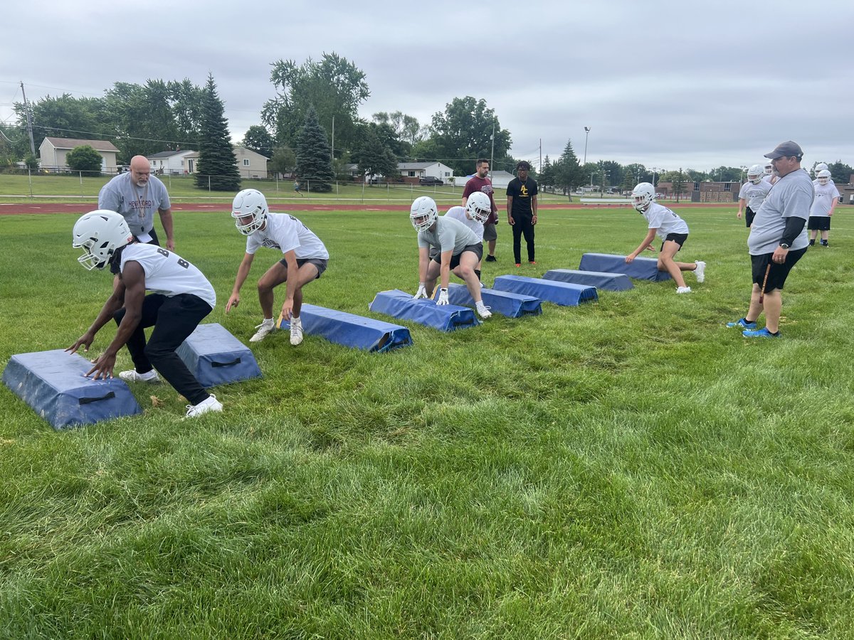 Henry Ford II Football tweet media