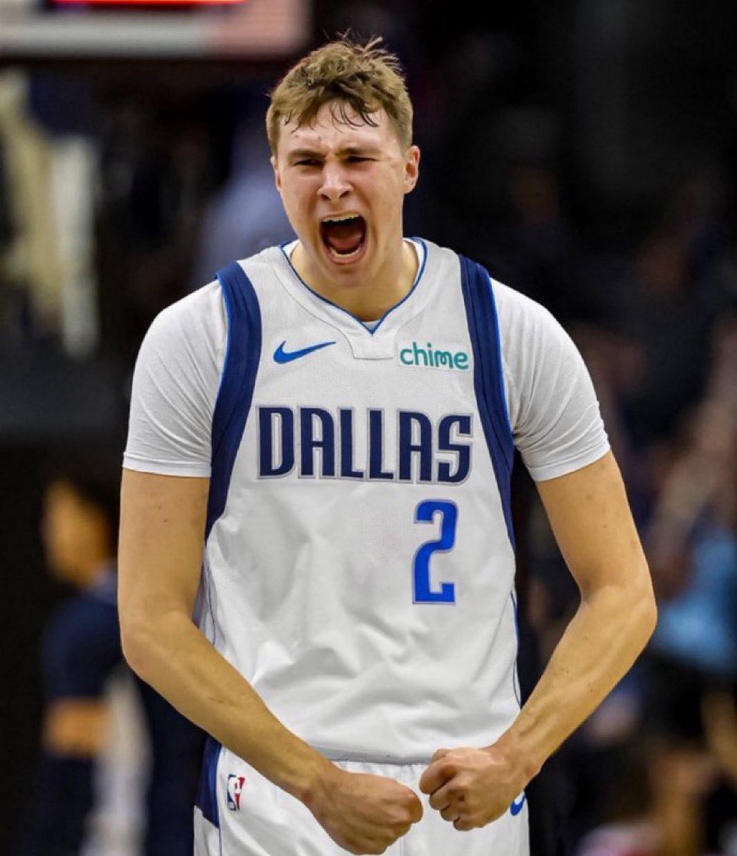 LakeShowYo tweet media