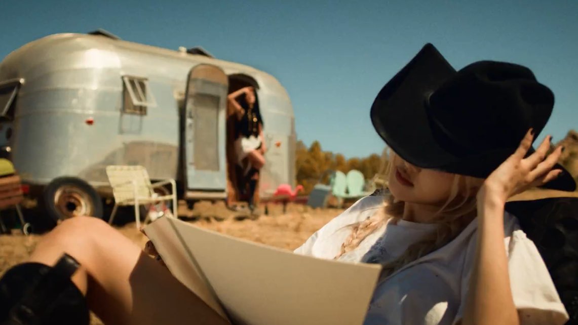 rosie (@roseannepics) on Twitter photo 