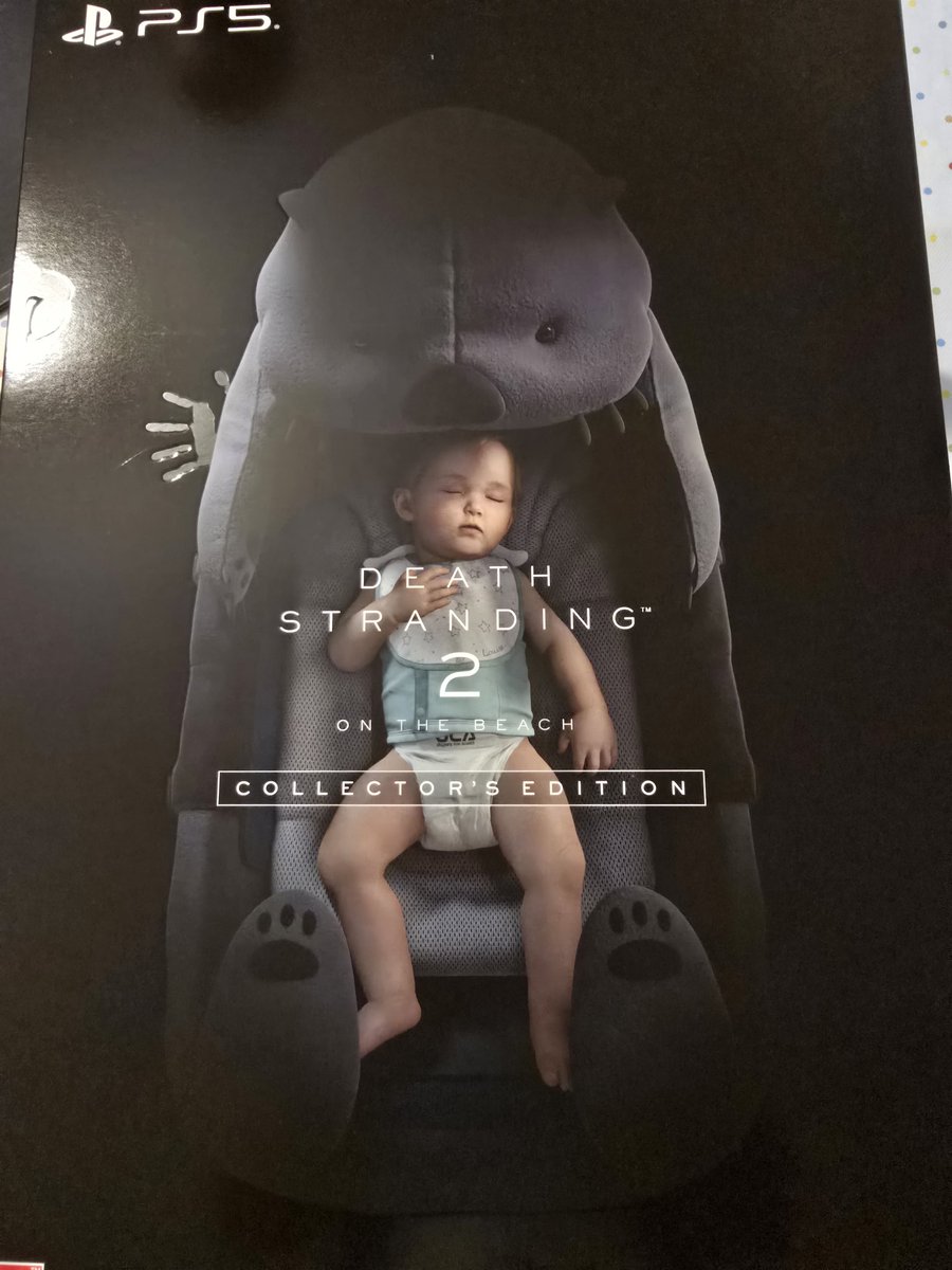 CarlaB2025's tweet photo. @KojiPro2015
@HIDEO_KOJIMA_EN
@KojiPro2015

Once upon a time, a "non-gamer" FELL, irremediably, IN LOVE with a game: DS1. Now, the story continues, so she will live happily ever after 💛
#DeathStranding2OnTheBeach 
#Playstation5 https://t.co/ZjxFUStzGv