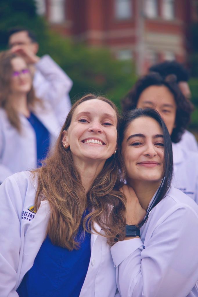 Meet your newest future cardiac anesthesiologists!!!!

Last match. We did it! 🫀

#CardiacAnes #Anesthesiology #match2025