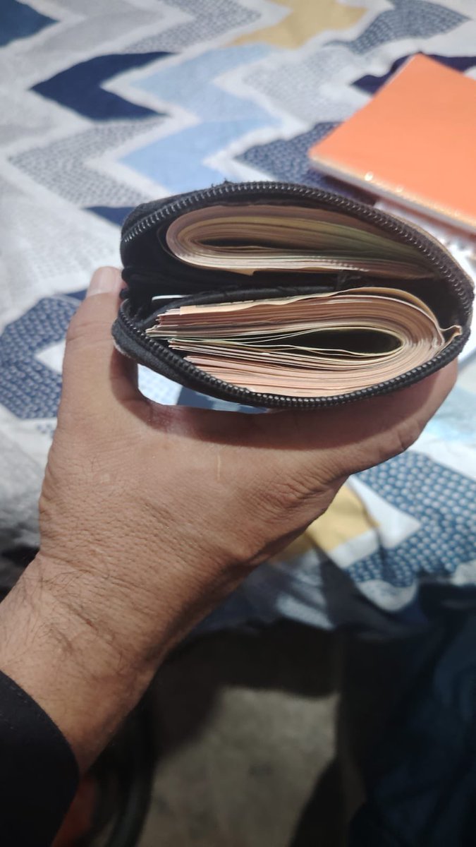 #ÚltimaHora (@ultimahsv) on Twitter photo #ÚLTIMAHORA — 🚨📣 El <a href="/FiscalGeneralSV/">Rodolfo Delgado</a>, Rodolfo Delgado, da a conocer parte de las pruebas encontradas durante los allanamientos realizados en las viviendas de jóvenes estudiantes detenidos recientemente, quienes organizaban actos delictivos y pretendían reclutar más alumnos para #ÚLTIMAHORA — 🚨📣 El <a href="/FiscalGeneralSV/">Rodolfo Delgado</a>, Rodolfo Delgado, da a conocer parte de las pruebas encontradas durante los allanamientos realizados en las viviendas de jóvenes estudiantes detenidos recientemente, quienes organizaban actos delictivos y pretendían reclutar más alumnos para