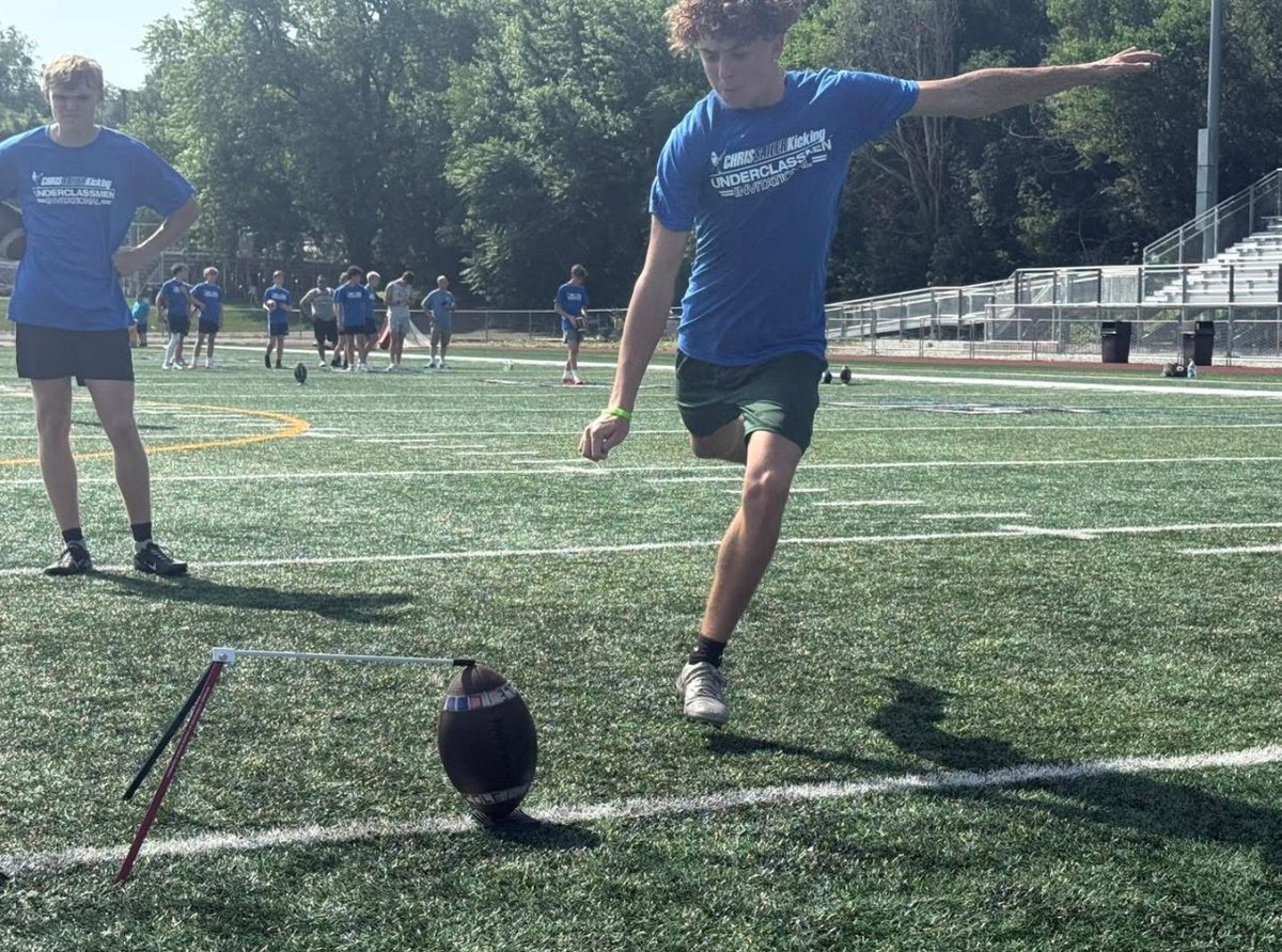ColeRod2027's tweet image. Blessed to be ranked as a 4.5⭐️ KP.
Ranked #8 K in the nation and #16 P for @Chris_Sailer kicking!
@CoachDgip @Roc__Nation @ejnadelman @FentressKicking @JerryRecruiting @kt_recruiting @mfarrellsports @PrepRedzoneFL @Im_Andree @AustinMcGehee16 @STARSMP1 @HSFBamerica @ncsa…