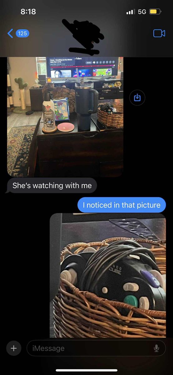 Just drove over an hour to a smash tournament 

Noticed something in a pic my GF sent me while driving to the event… 😭