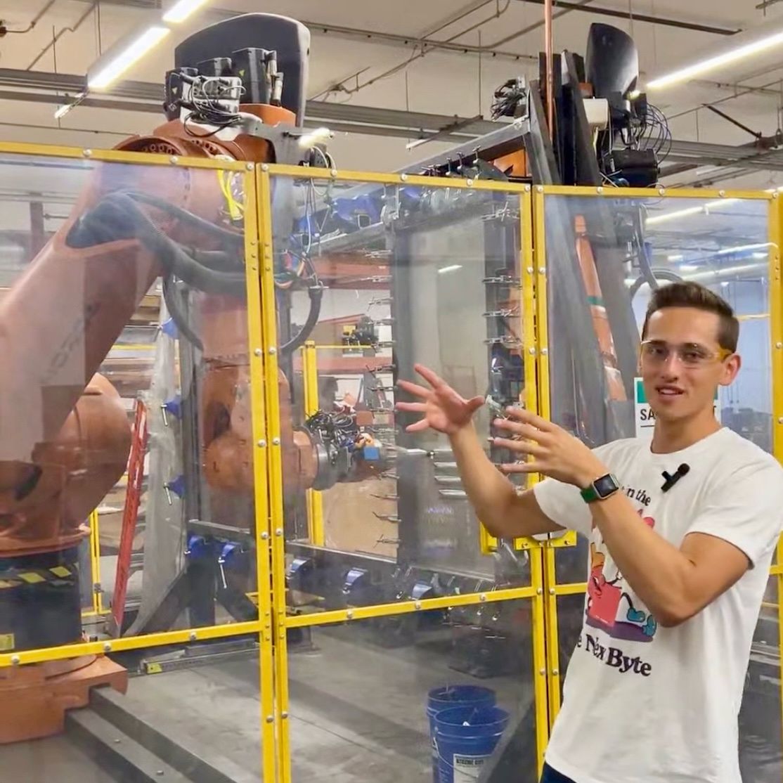 TheDanielMitch's tweet image. most people building for factories have never stepped foot in one.
so... we're fixing that 🫡
this summer, @MorellCarson and I are driving across America touring 100+ factories. no sales, no slide decks, just listening & learning.
this thread is a log of all we're seeing on…