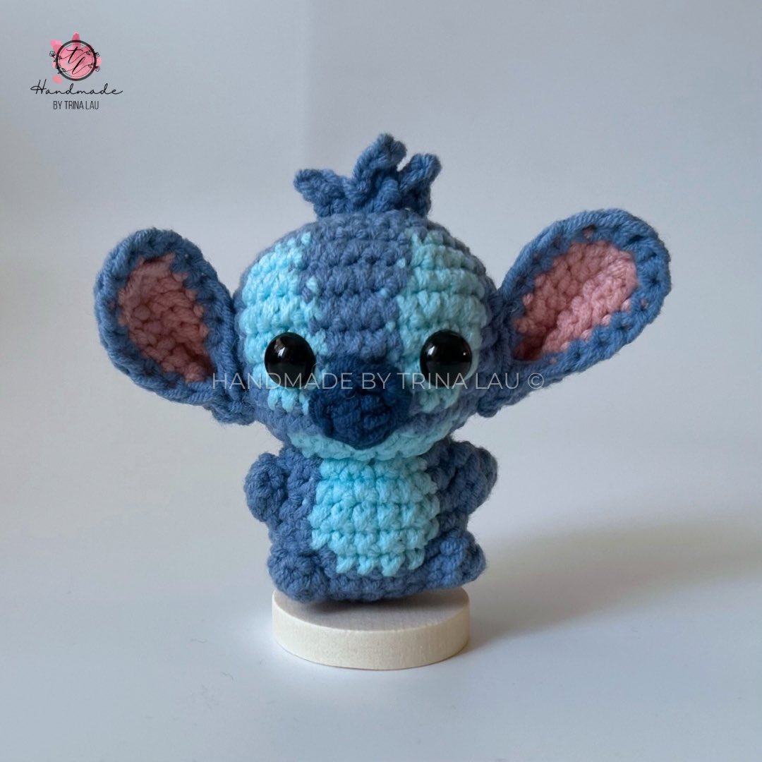 handmadebyTL's tweet photo. It’s blue, it’s cute, and just the right amount of mischievous! With big curious eyes and oversized ears, this little fella stands at only 7cm tall — the perfect size to turn into a keychain or sit proudly on your desk.
#amigurumi #stitch #crochetclass https://t.co/bdUd1WdEjj
