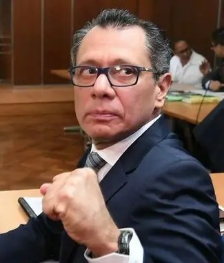 Mis__Notas's tweet photo. Fito y Glas se ponen a estudiar inglés dado que su extradición a EEUU  está en curso....... https://t.co/DrtZh1Xno2