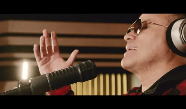 [MÚSICA CHILENA] Santos Chávez estrena su nuevo single “La balada del pobre diablo”: wp.me/p5Uj1y-8b6