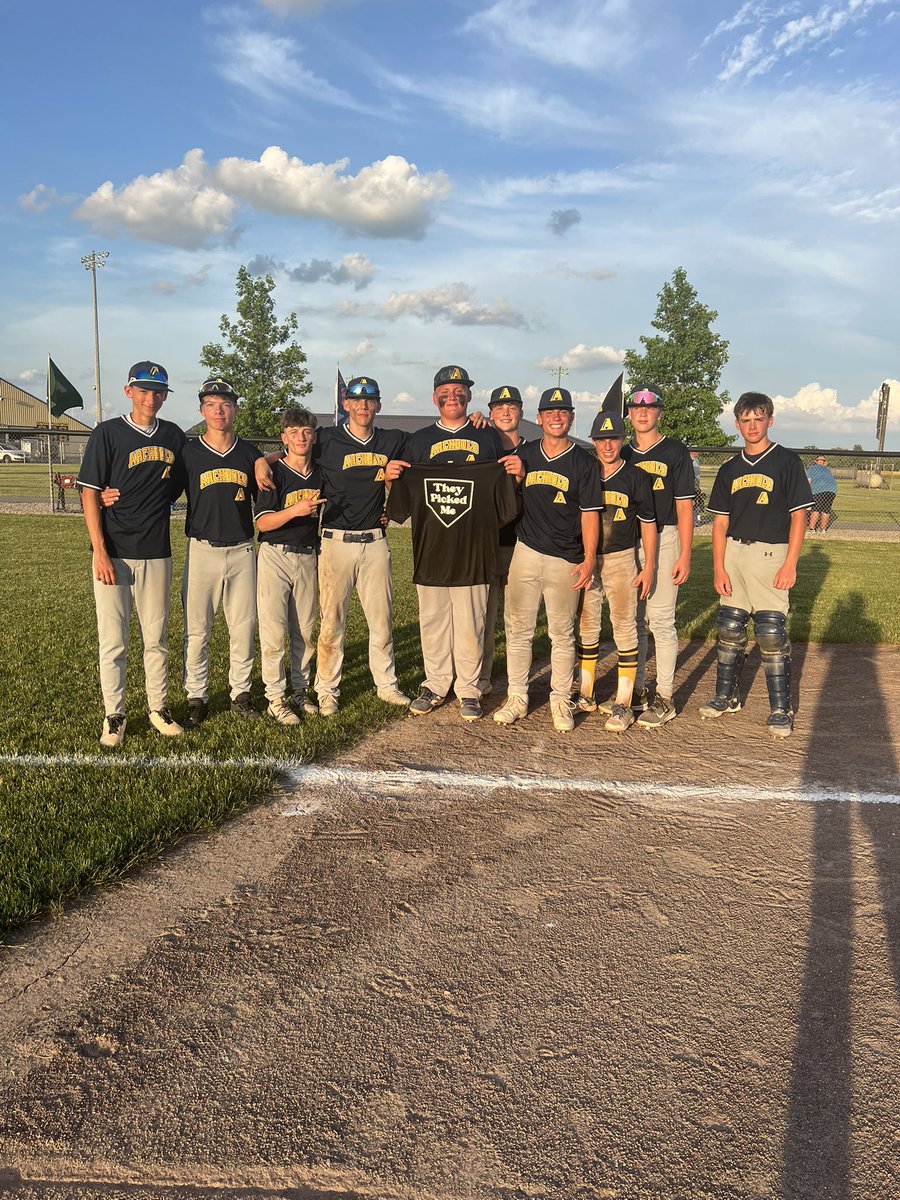 apachebaseball7's tweet photo. Greyson Forward from Archbold is the game 2 Jr ACME Regional #TheyPickedMe recipient as the Bluestreaks beat the Apaches 8-6.

Tomorrow’s games:
Fairview &amp; Tinora at 3:30pm
Archbold &amp; Bryan at 6pm

@AcmeCongress https://t.co/hUFIoWwbvw