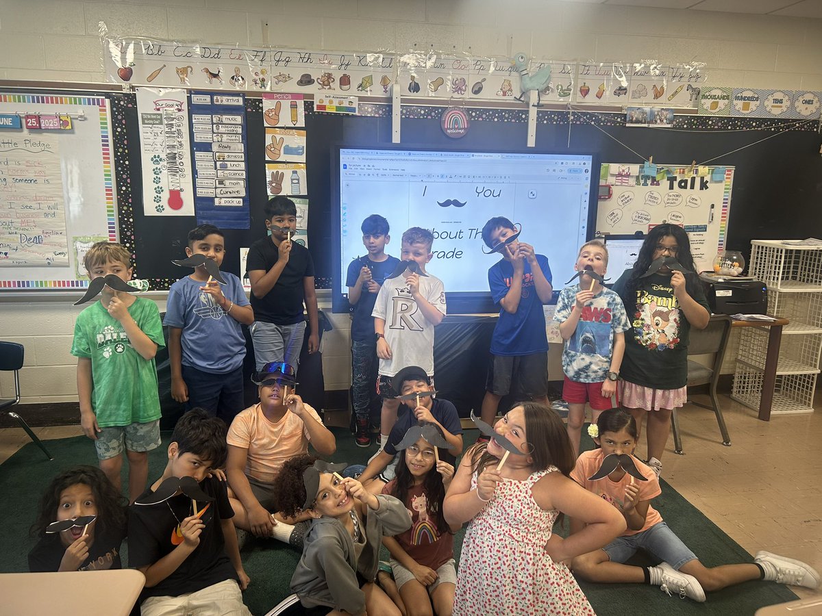 Ms_Carroll tweet media