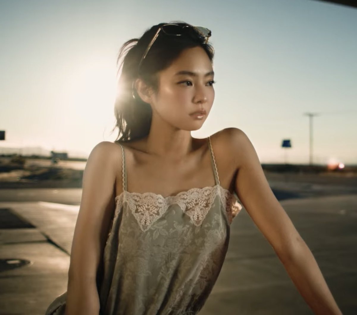 damnnnn mamaaaaa <a href="/jennierubyjane/">JENNIE</a> #blackpink_deadline