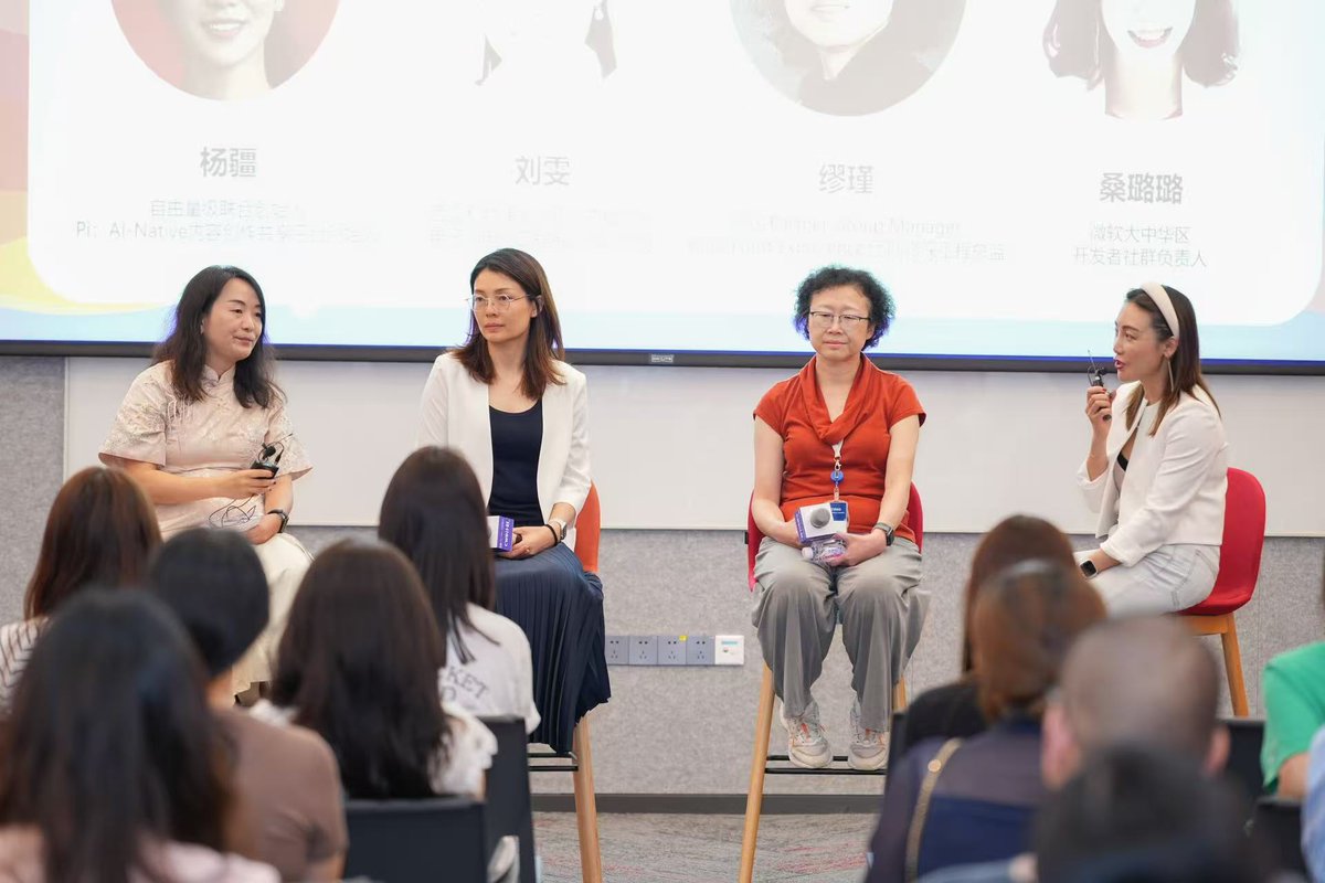 sherewires's tweet image. On June 19, @Microsoft Developer Network Greater China &amp;amp; @SheRewires brought #CodeWithoutBarriers to Suzhou for #INWED2025.
From AI-native founders to future engineers, the message was clear: tech moves forward when more voices are heard.
#WomenInTech #SheRewires #China