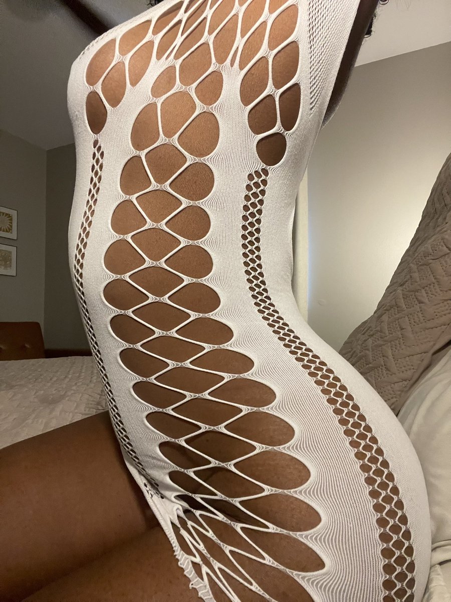 Nothing Underneath… DM ME👀