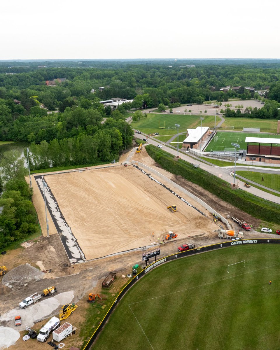 Calvin_Uni's tweet image. Progress continues on the new stadium for our football and lacrosse teams! We’re looking forward to all this space will offer our student-athletes, fans, and the campus community. 🏈🥍 #GoCalvin #CalvinUniversity #ArmorUp