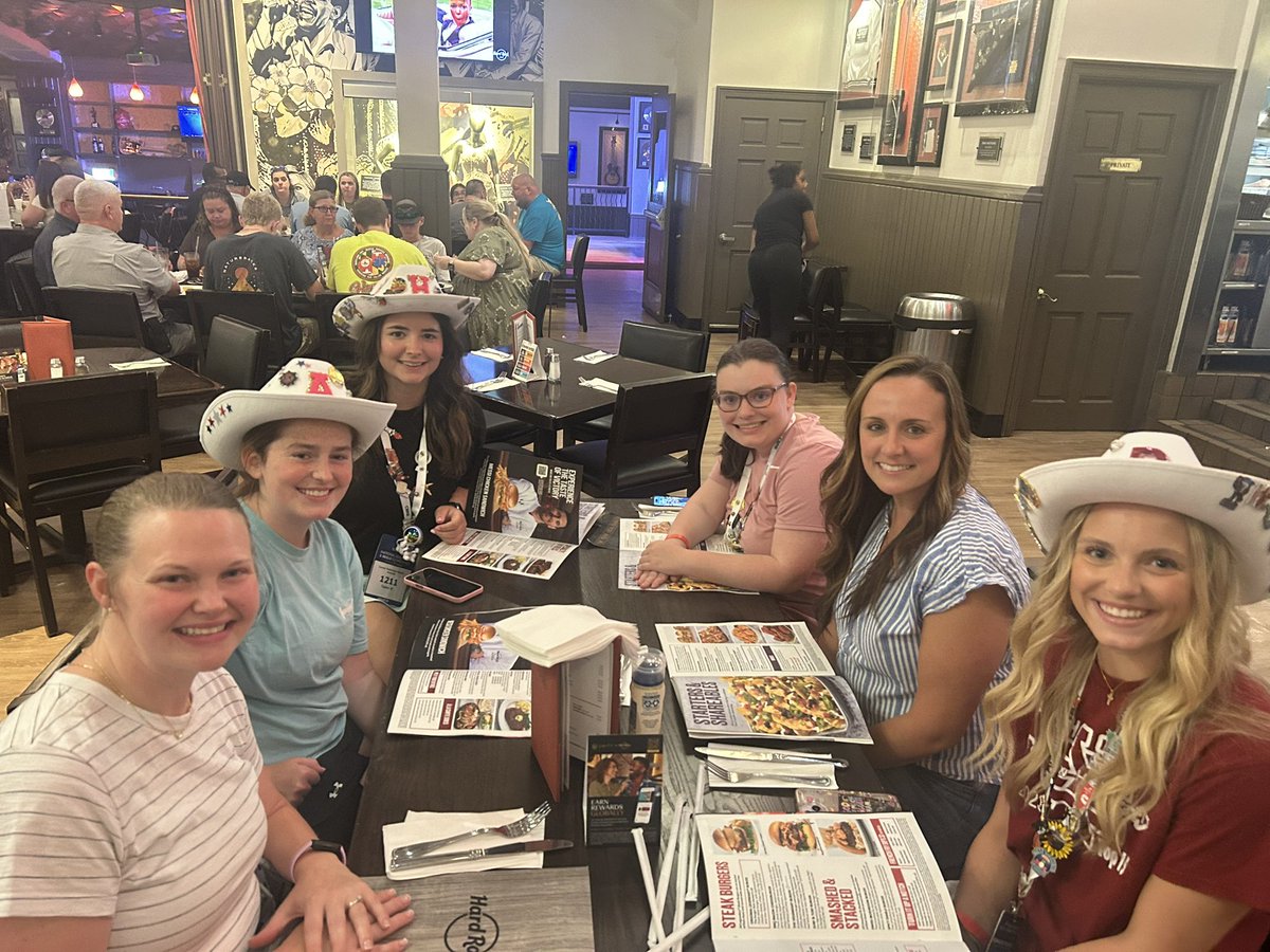 Busy busy day 3️⃣ at SkillsUSA NLC! Lanie Summers made it to Round 2 in Action Skills and will compete again tomorrow! Haisa, Paisley, and August did amazing and will be set-up for the public to demo tomorrow!  We are ending the day with some dinner at the Hard Rock Cafe. 🎸