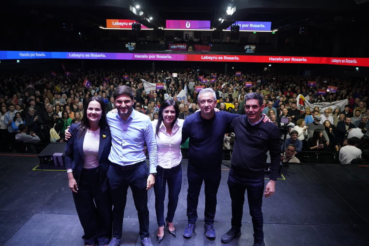 Charly Cardozo (@_charlycardozo) on Twitter photo 🇦🇷 El domingo #Rosario elige concejales y para seguir por el camino de la seguridad y las obras, por qué no defendemos corruptos, ni apelamos al insulto, es con #Unidos <a href="/CaroLabayru/">Carolina Labayru</a> <a href="/Anitamarosario/">Anita Martinez</a> <a href="/maxipullaro/">Maximiliano Pullaro</a> <a href="/pablojavkin/">Pablo Javkin</a> 🇦🇷 El domingo #Rosario elige concejales y para seguir por el camino de la seguridad y las obras, por qué no defendemos corruptos, ni apelamos al insulto, es con #Unidos <a href="/CaroLabayru/">Carolina Labayru</a> <a href="/Anitamarosario/">Anita Martinez</a> <a href="/maxipullaro/">Maximiliano Pullaro</a> <a href="/pablojavkin/">Pablo Javkin</a>