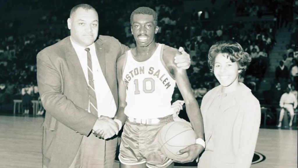 wssumbasketball tweet picture
