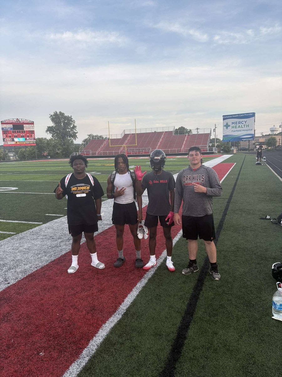IamJseanDorsey's tweet image. Had a great day today with @OhioDominicanFB with some friends can’t wait to come back for game day!
@OakHillsFB
@CoachDanScholz