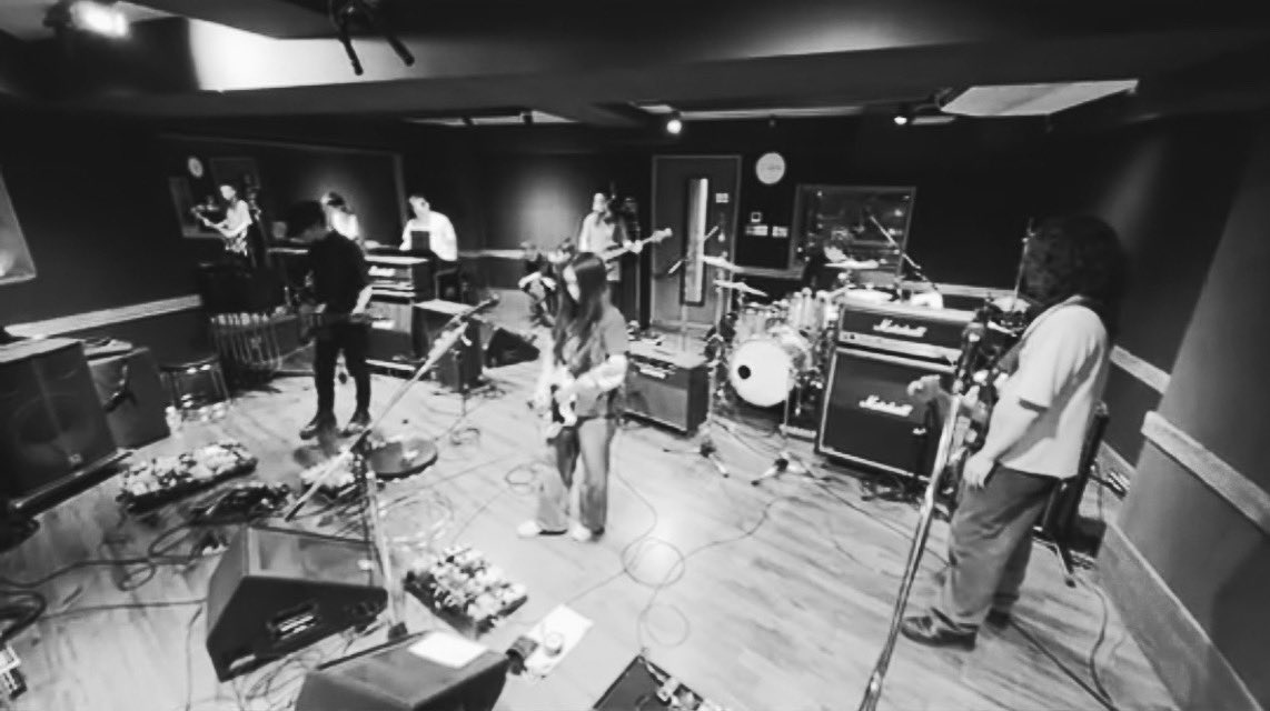 h_hellrec's tweet image. MTA festival rehearsals done! We are looking forward to seeing you all in Zhangjiakou!🇨🇳

#tokyoshoegazer
#東京酒吐座