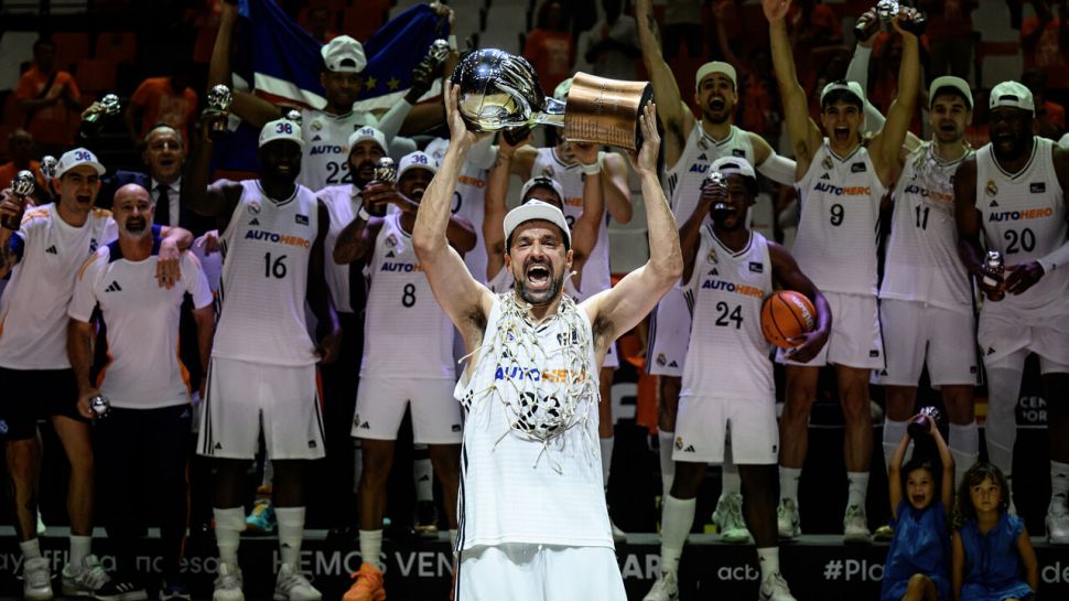 Pick&Roll (@pickandrollweb) on Twitter photo #LigaEndesa
Amplió el historial en España
Real Madrid venció al Valencia Basket como visitante y se quedó con su 38° torneo en España. Hezonja fue el goleador y Campazzo el Mvp. Lo cuenta <a href="/josefiebig/">Colo fiebig</a>
➡️ pickandroll.com.ar/noticias/63488…
📷 Abc #LigaEndesa
Amplió el historial en España
Real Madrid venció al Valencia Basket como visitante y se quedó con su 38° torneo en España. Hezonja fue el goleador y Campazzo el Mvp. Lo cuenta <a href="/josefiebig/">Colo fiebig</a>
➡️ pickandroll.com.ar/noticias/63488…
📷 Abc