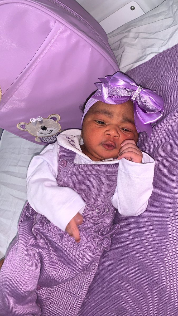pxt_anna_'s tweet photo. Nem nos meus sonhos você era tão perfeita assim, Minha princesa Maya.💜🧸 https://t.co/hjWw4miZWG