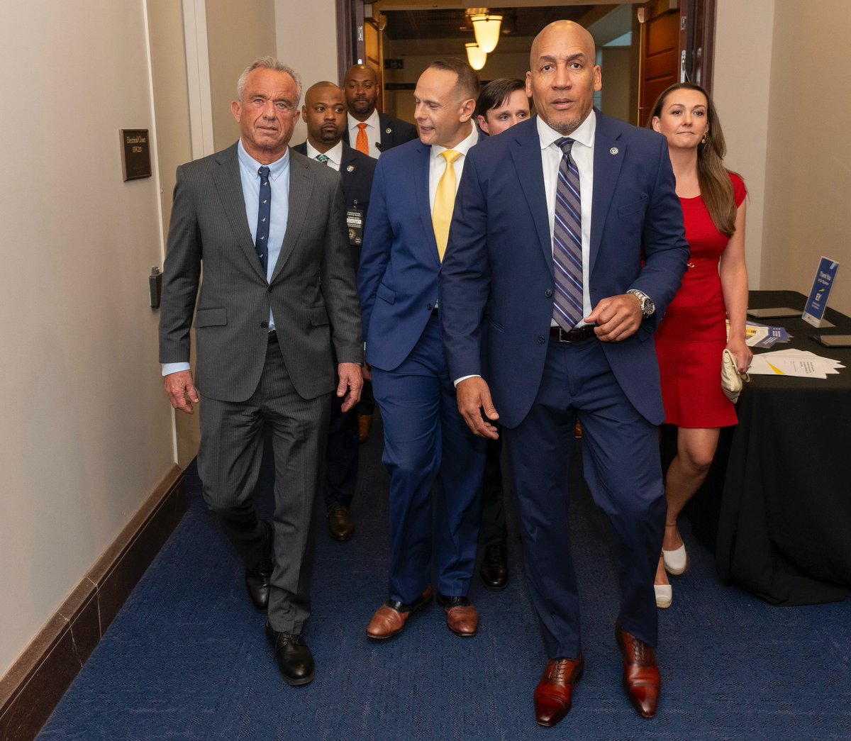 A great moment captured: Nebraska Department of Correctional Services Director and CLA President Rob Jeffreys leading U.S. Health and Human Services Secretary <a href="/RobertKennedyJr/">Robert F. Kennedy Jr</a> and his team to our event at the Capitol. #LeadershipInAction 👏👏