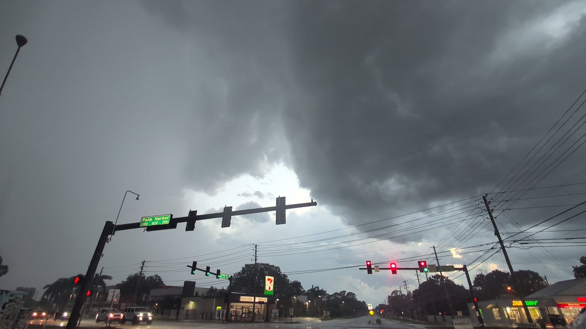 Mike's Weather Page tweet media