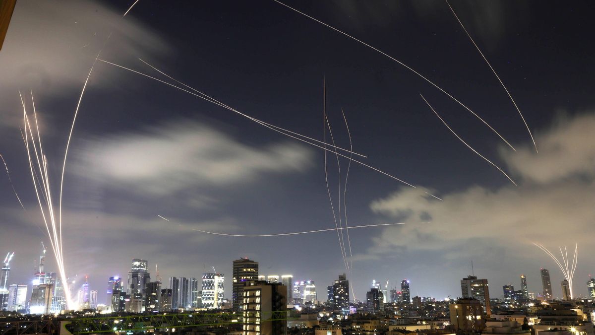 Papá, ¿ha empezado la Tercera Guerra Mundial? eldiario.es/opinion/zona-c…