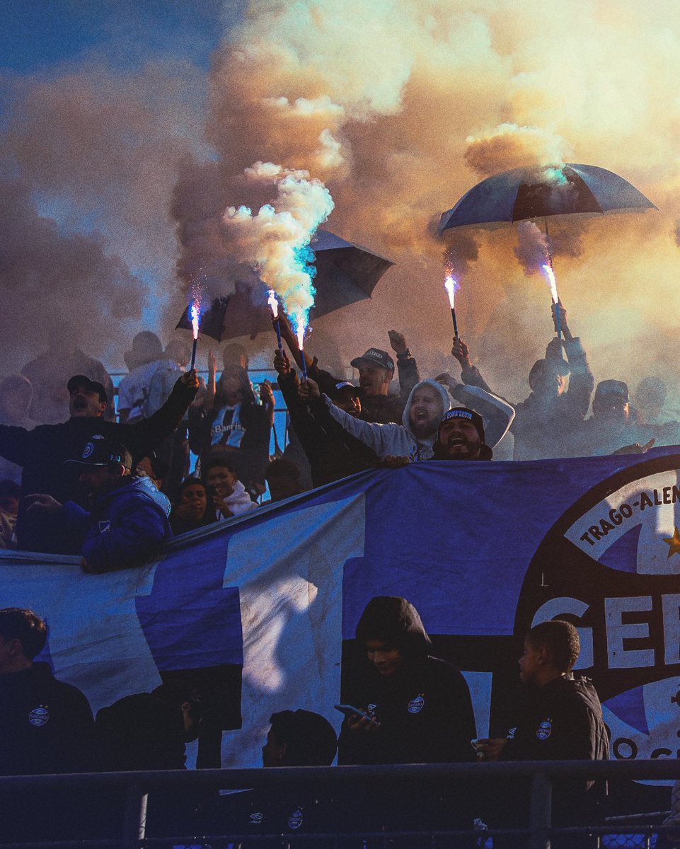 Gremio's tweet photo. Que a sua noite seja tão incrível quanto ganhar um Grenal com o alento da maior torcida do sul do país! 🇪🇪

#BrasileirãoSub20 #Sub20 #BaseGremista

📸 Angelo Pieretti | Grêmio FBPA https://t.co/Jq9Mn2sKPn