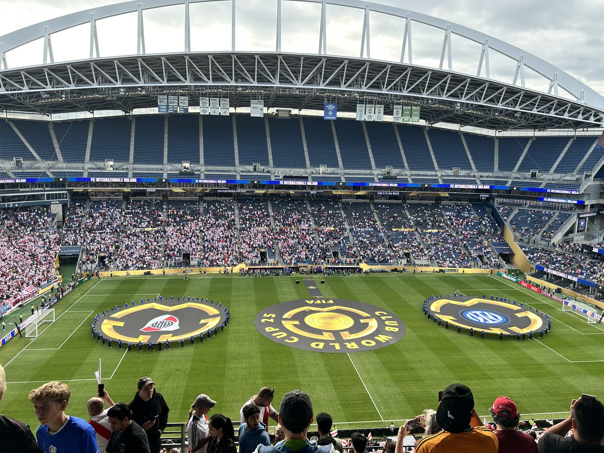 Hauck_IC's tweet photo. Section 120 from the north end representing Austin FC at the Club World Cup match between River Plate and Inter Milan. @WeAreAustinTV @TheNorthEndPod @MoontowerSoccer https://t.co/wr9si5ig6I