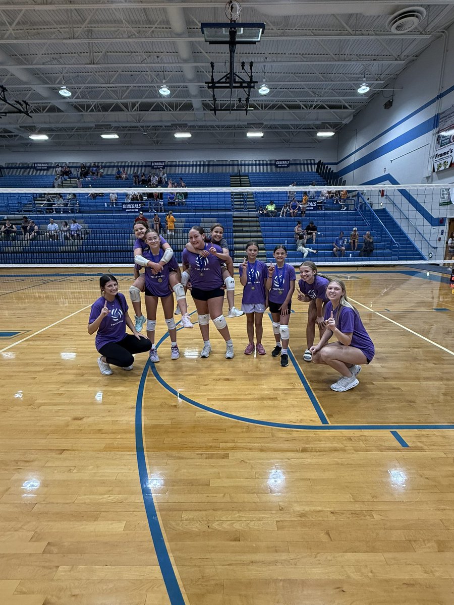 AWVball's tweet image. Congratulations to our 6th Grade Rec League winners!!
Awesome job, Purple Penguins 🎉
