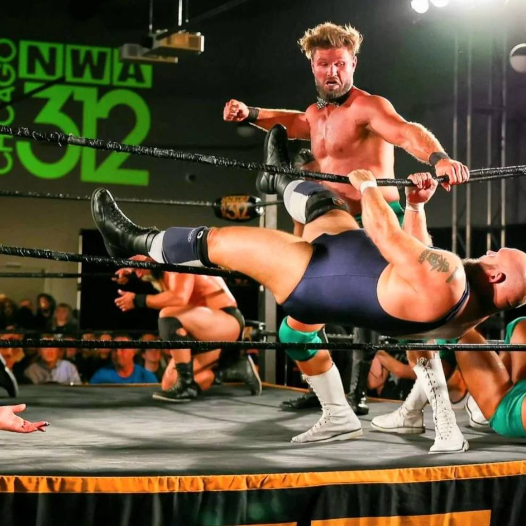 THIS FRIDAY! 
NWA Chicago Presents Endless Summer 2 
eventbrite.com/e/nwa-chicago-…