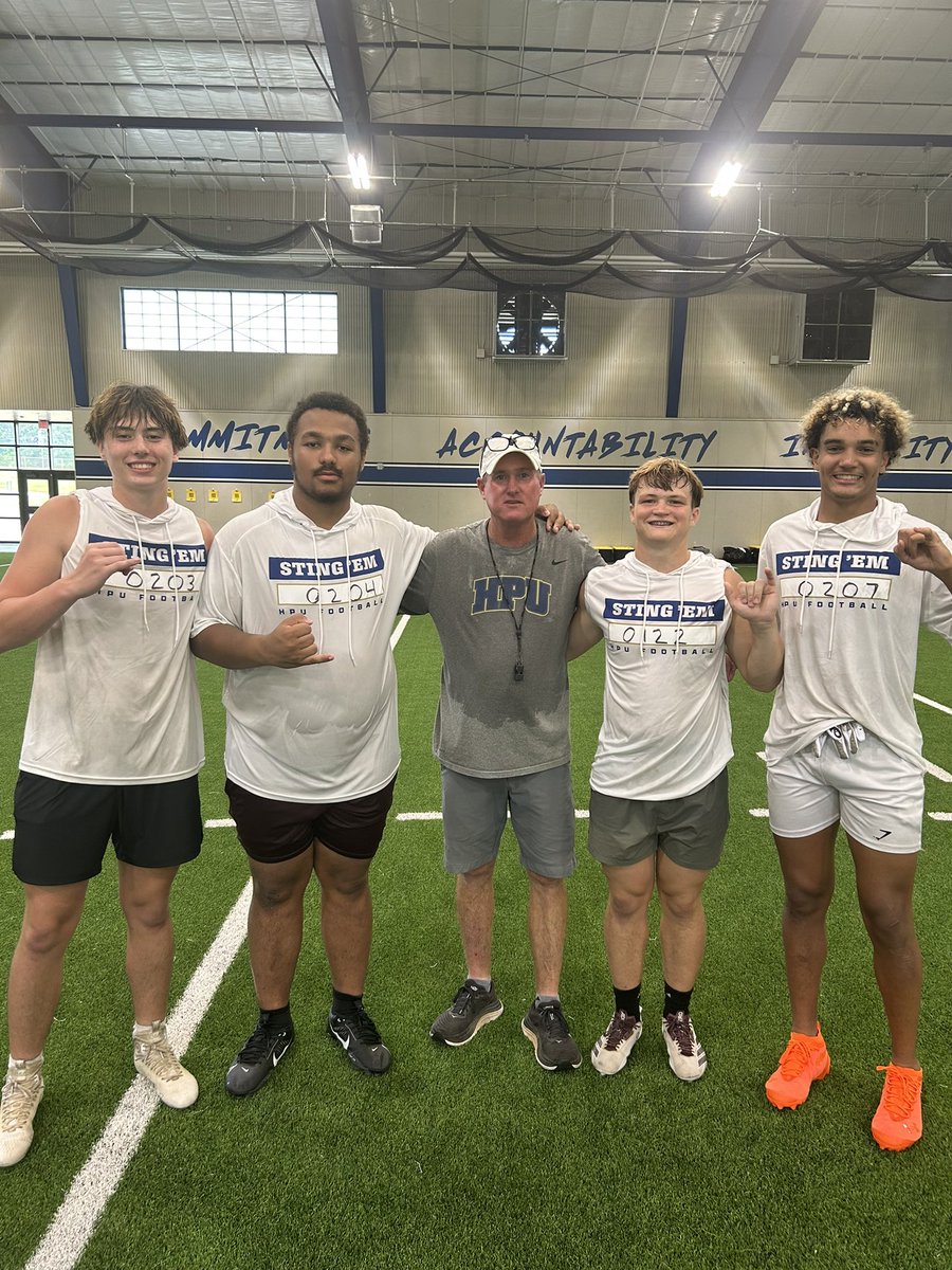 Brett wells (@brettwells04) on Twitter photo After a great camp and conversation with @CoacGipson11 , <a href="/CoachEastmanHPU/">John Eastman</a> , and <a href="/CoachKnapczyk/">Hunter Knapczyk</a> I’m blessed to say that I have received my 2nd offer from <a href="/HPUFootball/">Howard Payne University Football</a> !!!! #StingEm <a href="/coachsamwells/">Sam Wells</a> <a href="/SR_scouting/">Scouting Report</a> After a great camp and conversation with @CoacGipson11 , <a href="/CoachEastmanHPU/">John Eastman</a> , and <a href="/CoachKnapczyk/">Hunter Knapczyk</a> I’m blessed to say that I have received my 2nd offer from <a href="/HPUFootball/">Howard Payne University Football</a> !!!! #StingEm <a href="/coachsamwells/">Sam Wells</a> <a href="/SR_scouting/">Scouting Report</a>