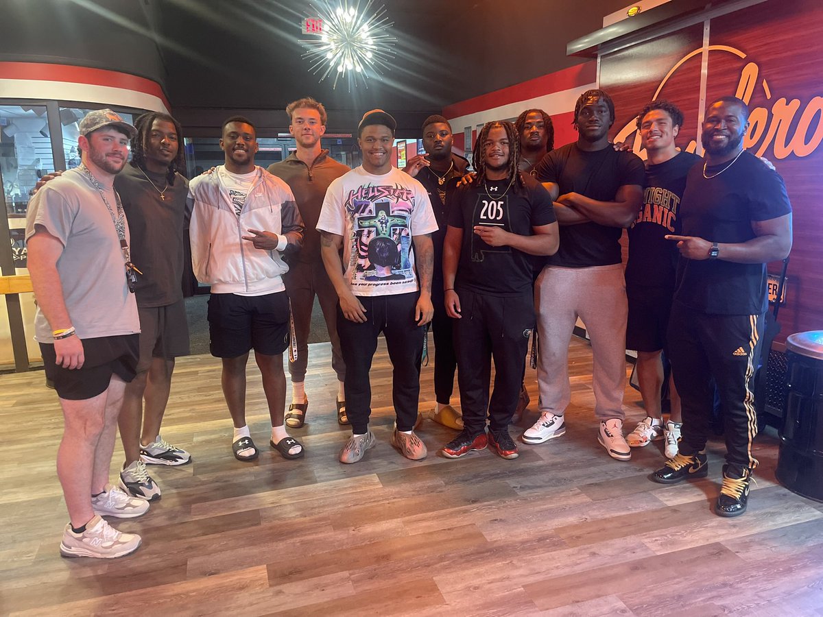 Bowling with the Backers !! Always Good to Fellowship 🙏🏾