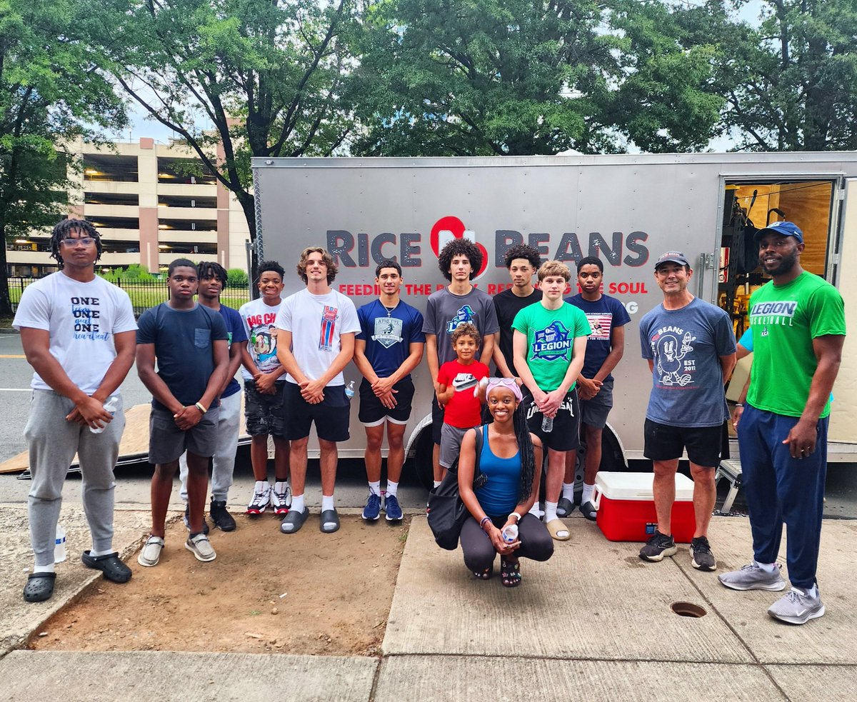 Our Boys Basketball program had the privilege of serving with Rice and Beans Ministry in Uptown Charlotte tonight! 🙌 This marks their second time in Uptown, and they have also partnered with the Rock Hill chapter. 🏀🤝💡❤️ #LancerLegacy