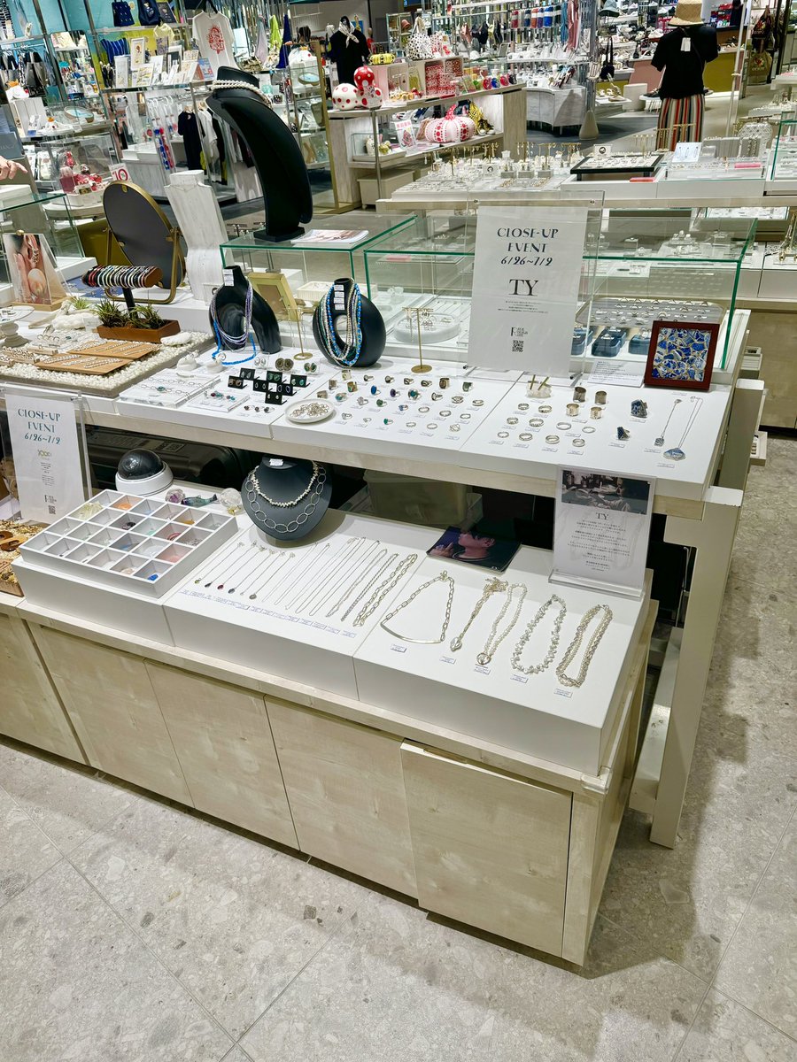 frele0912's tweet photo. 本日から渋谷スクランブルスクエアにてPOPUPスタート🫶
本日は10~20時までおります。
(店舗は21時まで)
ぜひお待ちしてます☺️
オーダー・リメイク・お修理等お気軽にご相談ください🙌

6/26~7/2
渋谷スクランブルスクエア5階
レアルデザインサイト内
10:00~21:00
(本人は12:00~20:00在店) https://t.co/OObbxwLONG