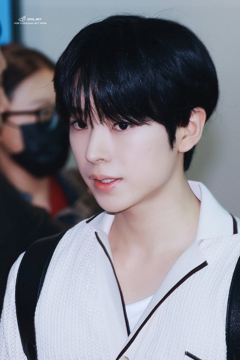gyul_nct's tweet photo. 250626 ICN

학생 런던으로 가다

#YUSHI #유우시 #ユウシ #NCTWISH https://t.co/cqJrr0ncyS