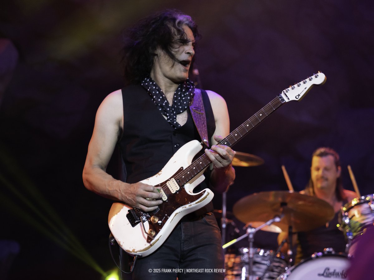 NERockReview's tweet image. Mike Tramp's White Lion at the Wolf Den at Mohegan Sun, Uncasville, Connecticut - June 19, 2025

More concert photos and coverage northeastrockreview.com/mike-tramps-wh…

@miketrampreal