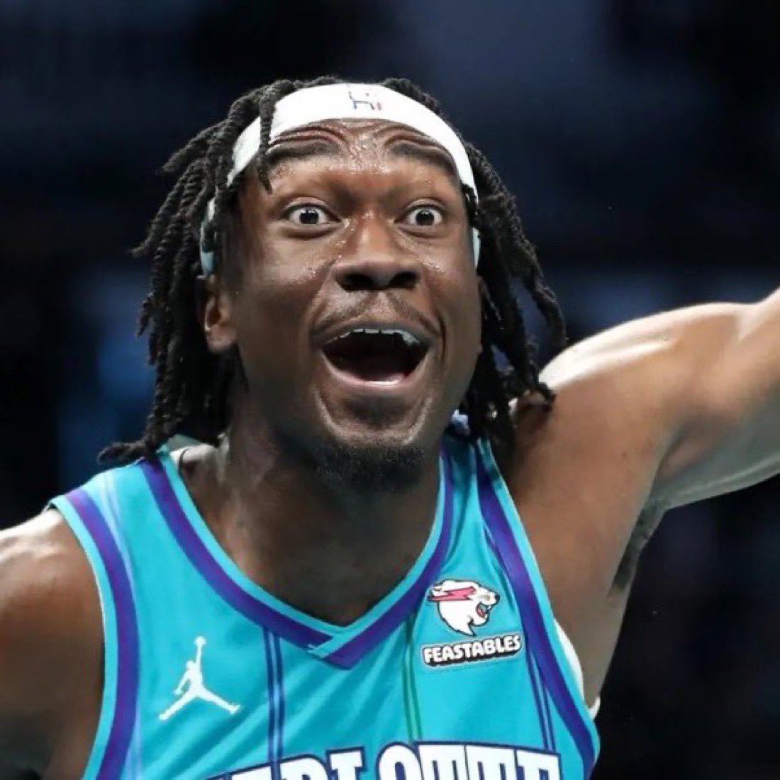 TheHoopCentral's tweet photo. FULL TRADE DETAILS —

Phoenix receives:
Mark Williams

Hornets receives:
No. 29 Pick
2029 1st-Round Pick

(via @ShamsCharania) https://t.co/9xDOpFRp3x