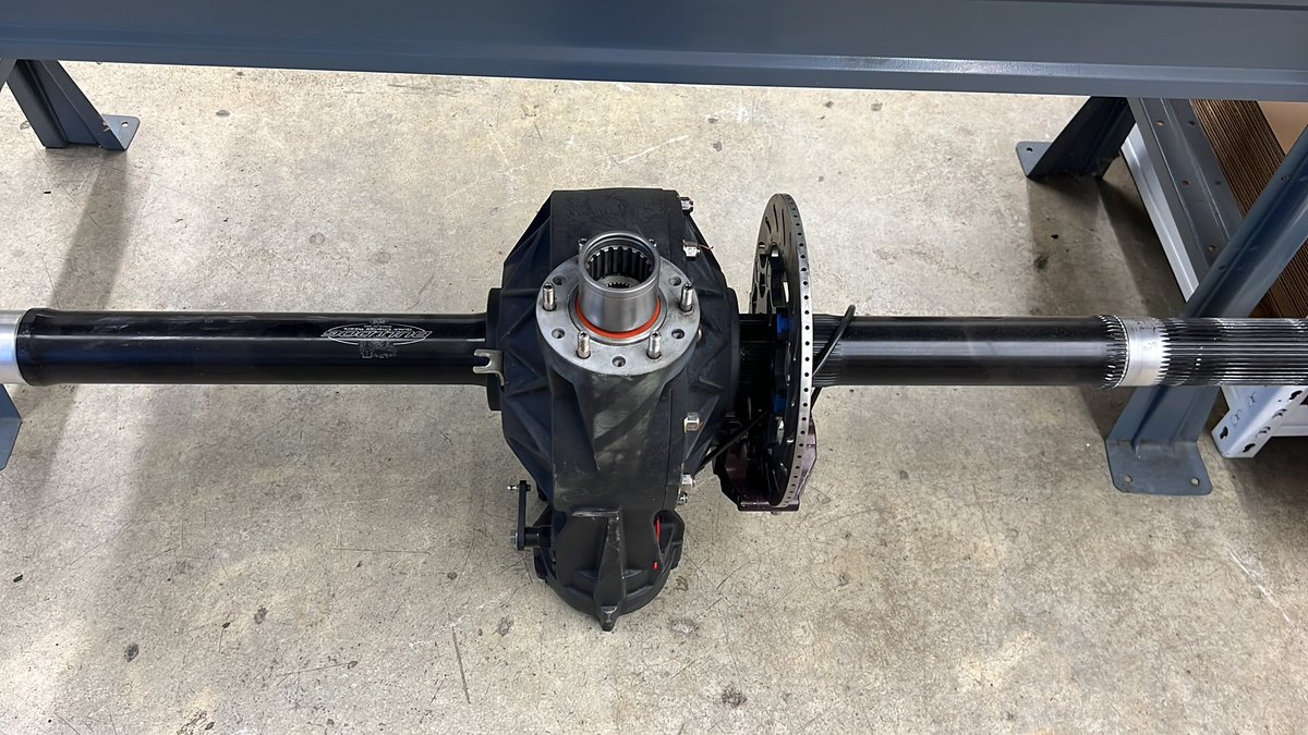 matthummel4's tweet image. Ex @Zach_Hampton35 rear end with smith ti brakes. Could have bent axle or snout…no clue. Been sitting in my shop for over a month. Tired of looking at it. First $1500 cash takes it or if Zach reads this in time and picks it up.