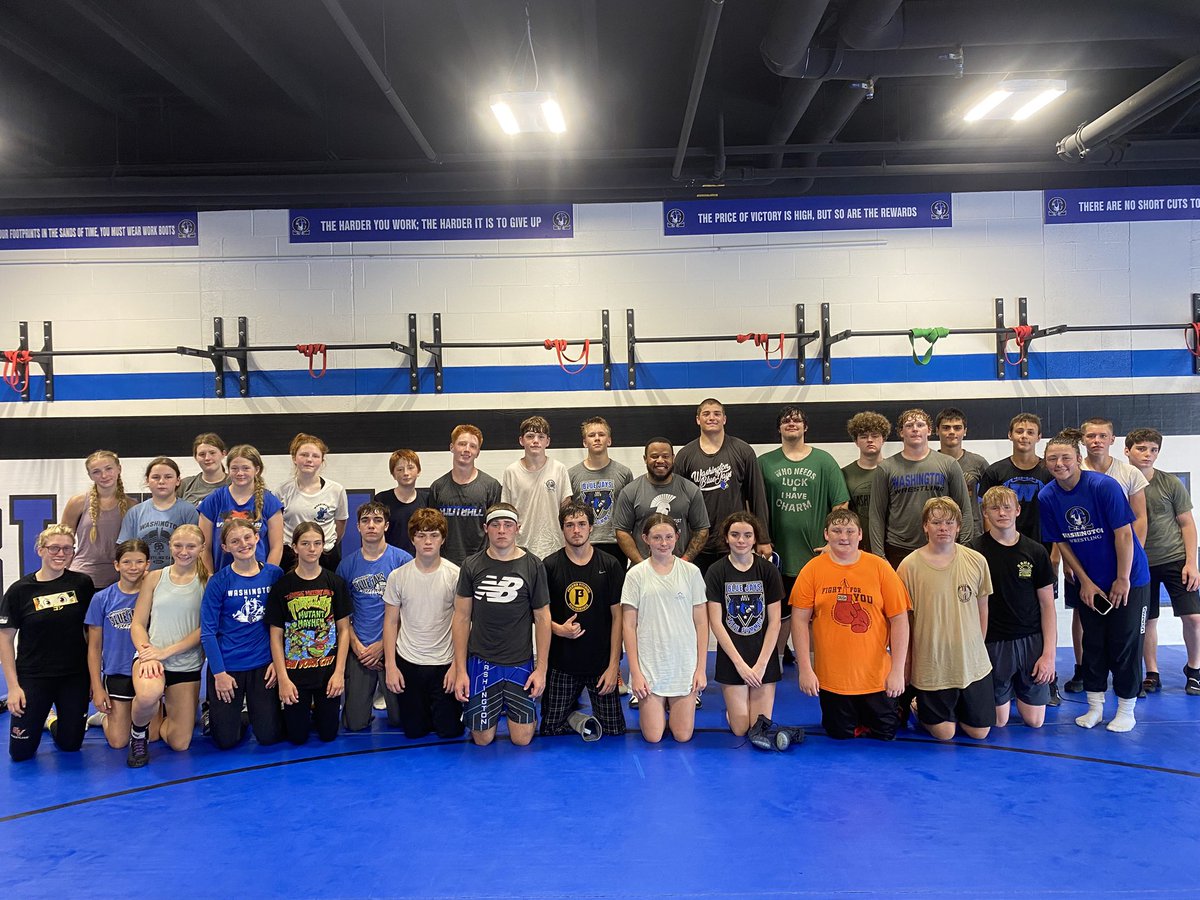 WASHMOWRESTLING's tweet image. Another amazing day for our camp! Big thank you to Coach Prater for joining us today! We have our final day of camp tomorrow make sure to be there!