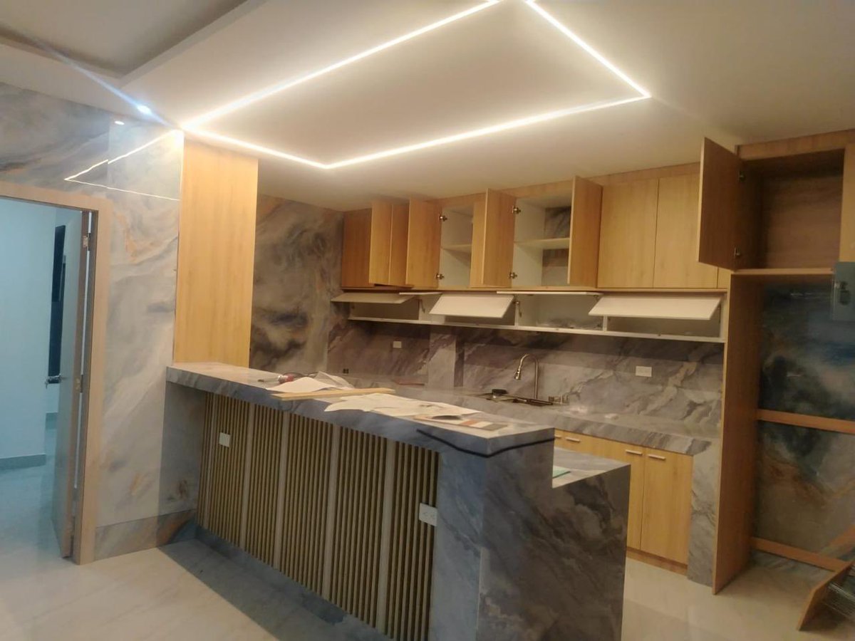UrgenciaEcu's tweet photo. ⚫️ Esta era la lujosa vivienda de alias Fito, donde también se halló un búnker usado para esconderse. https://t.co/JHDA7yJPXD