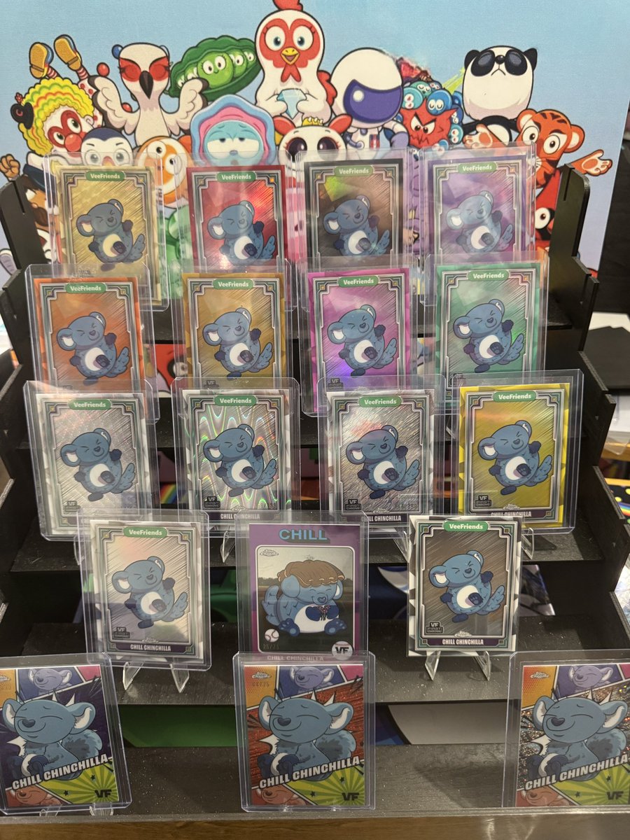 The completed base rainbow 🌈 of the <a href="/veefriends/">VeeFriends</a> <a href="/Topps/">Topps</a> Chrome Chill Chinchilla in all her glory!
Superfractor to Base and all the in betweens!