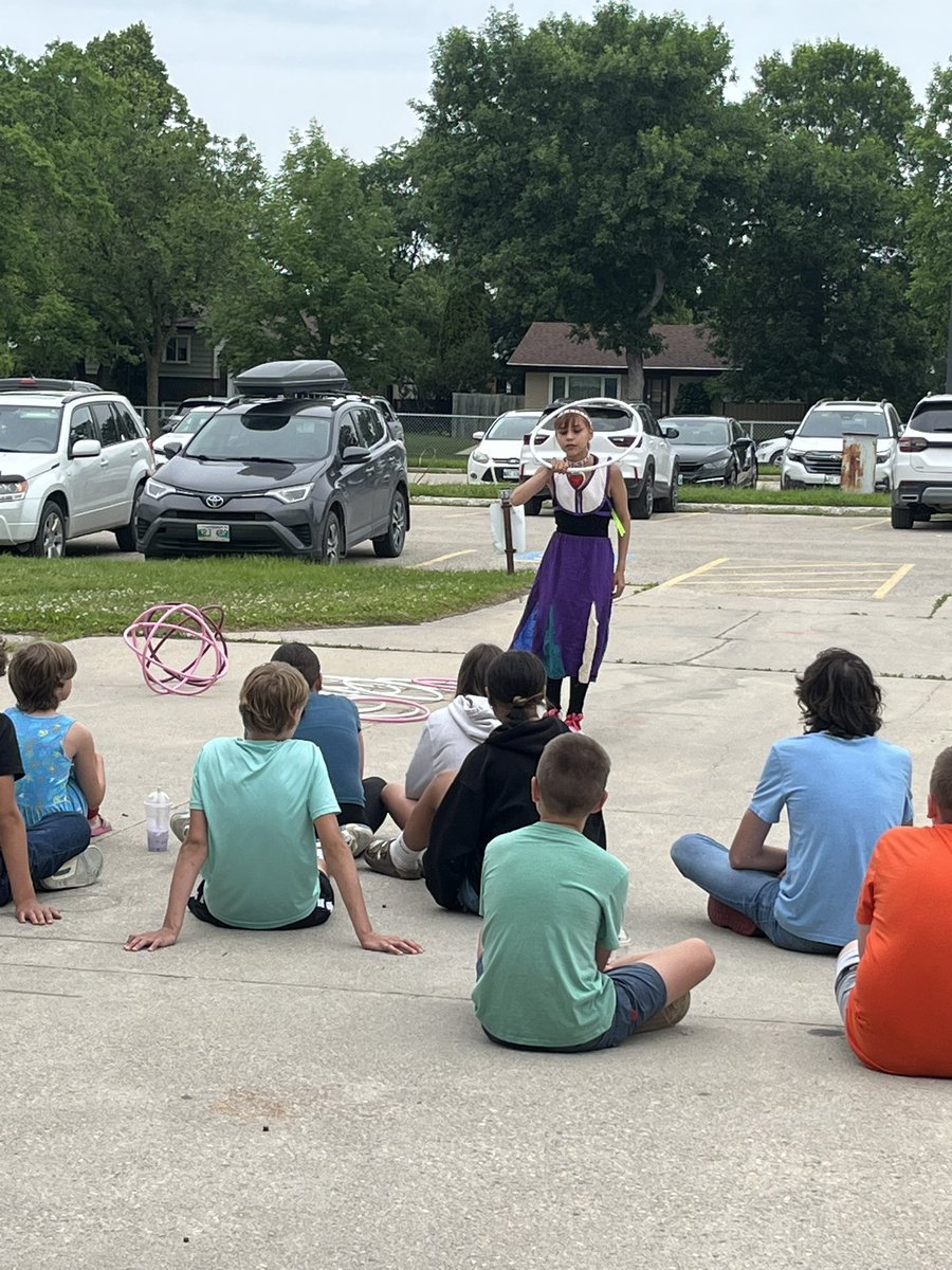 Arthur Day Middle School tweet media