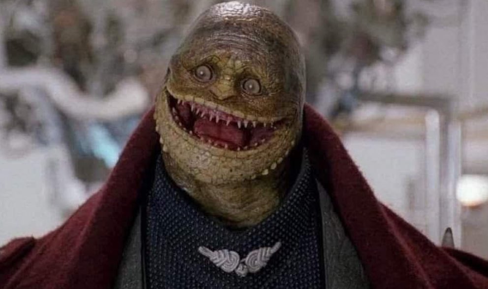 Before you dm me just know I look like this
