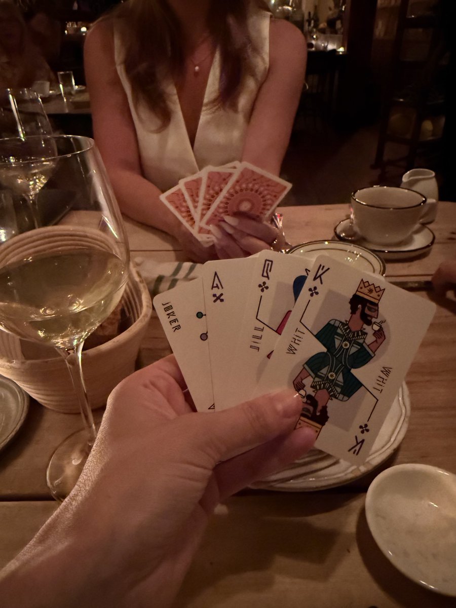 yannau's tweet image. the Composables in the wild pt 2. Brought to life by @EspressoSys and @RariChain ft queen @jillrgunter and king @cryptomachia ♥️♣️